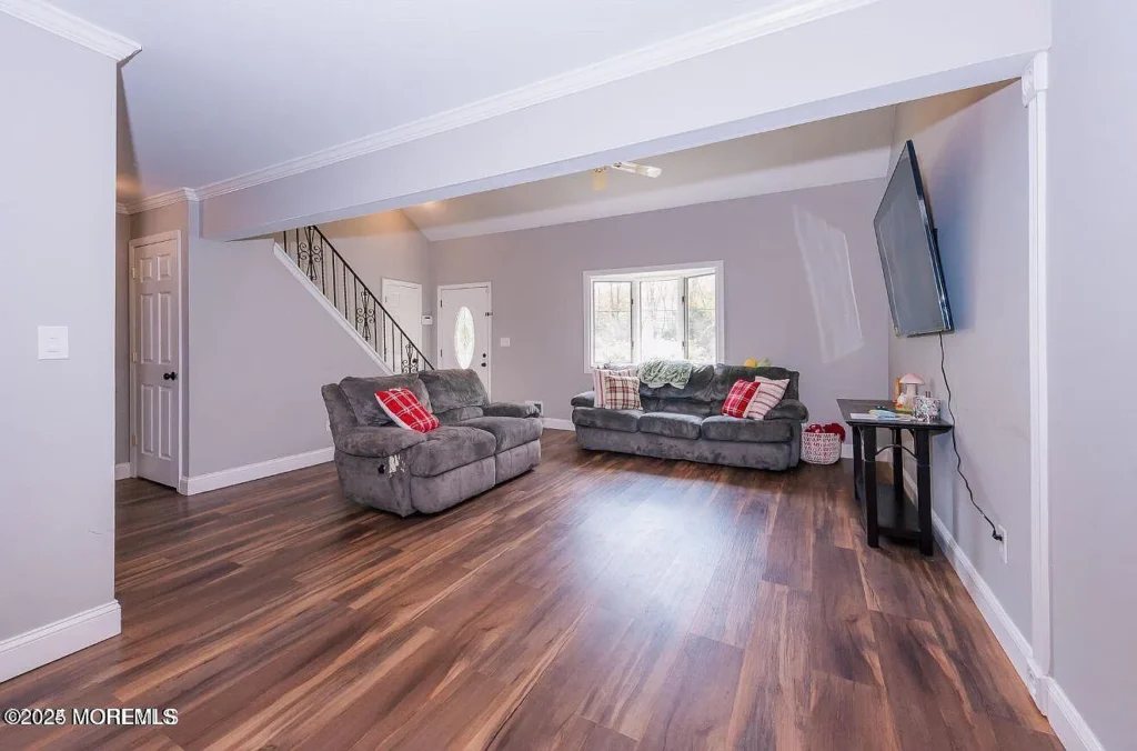 3 627 Eltone Rd, Jackson, NJ 08527